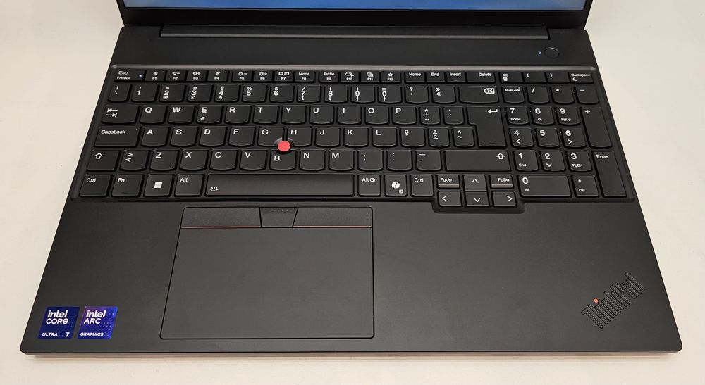 Lenovo ThinkPad E16 Gen 3 (Novo)