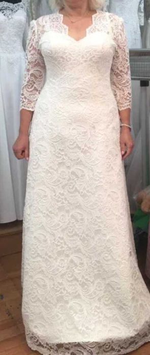 Свадебное платье с рукавом 3/4