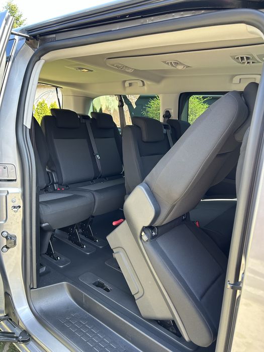 Transport osób/ transfery na lotnisko/ BUS 8 osób