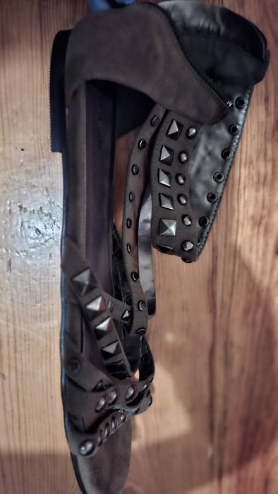 Botas e Tennis usados