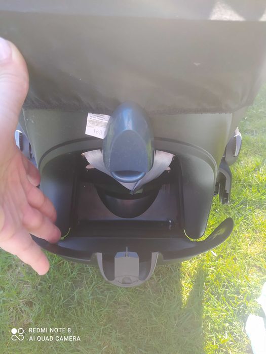 Carrinho de bebê completo da bebé Confort com oferta de brinquedos para o bebê