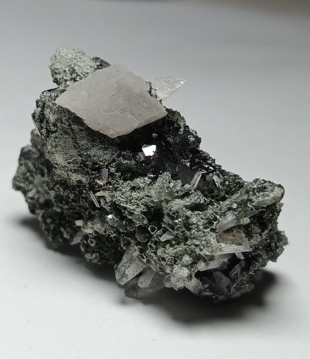 Galena z kwarcem i chlorytem Bułgaria