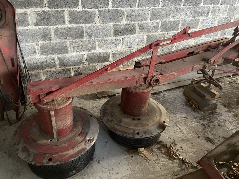 Продам косарку т-40