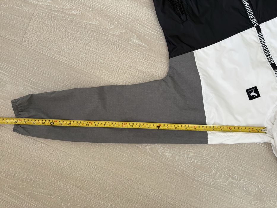 Abercrombie  кофта- вітровка на підкладці