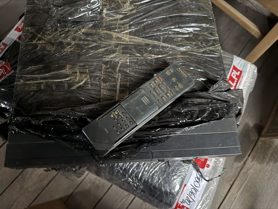 Odtwarzacz VHS magnetowid PANASONIC NV-J35HQ