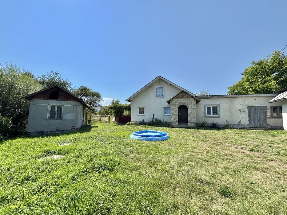 Продається будинок 110м.кв. Ділянка 9 соток. Тисменичани. Школа. Садок. Газ. Світло. Вода
