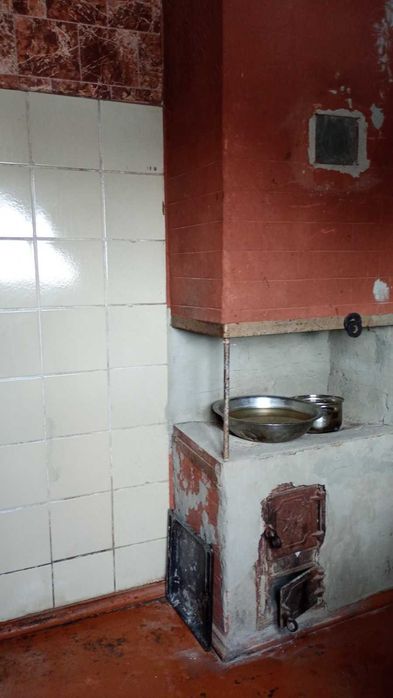 Дача поруч з лісом !