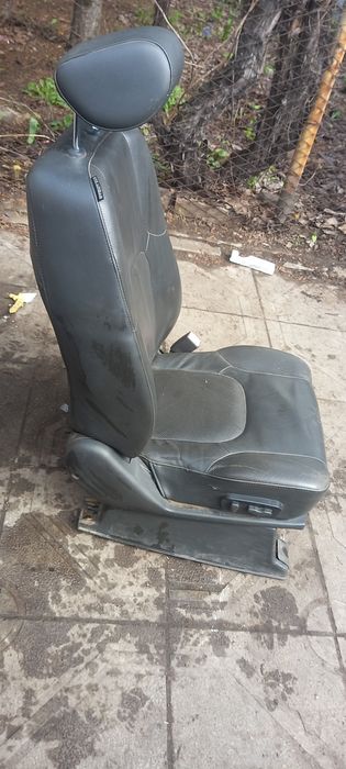 Сиденье Nissan navara