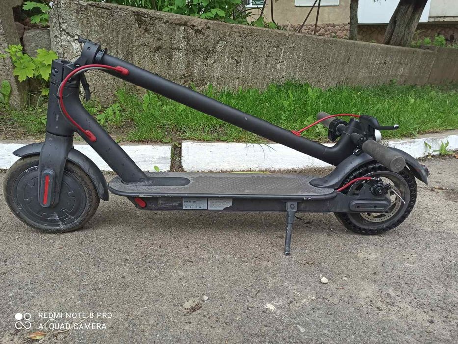 Електросамокат Xiomi m365