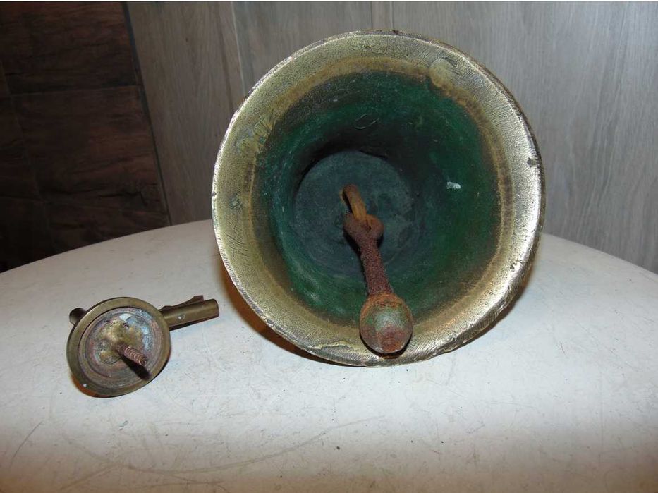 Przedwojenny dzwonek mosiężny,na jacht,statek,spiż