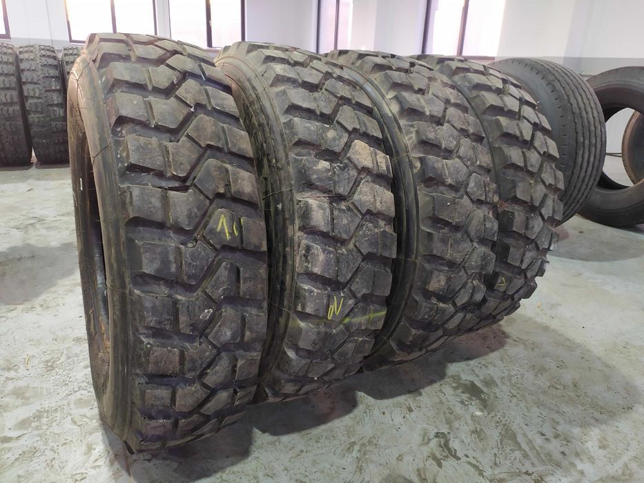 12.5R20 335/80R20 12.5-20 335/80-20 PIRELLI PISTA PS22 PS 22