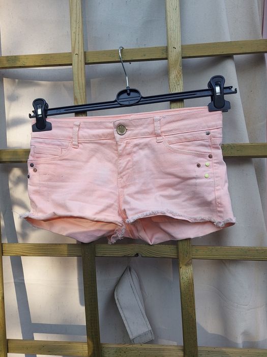 Krótkie spodenki jeans damskie rozmiar 34 firma BERSHKA
