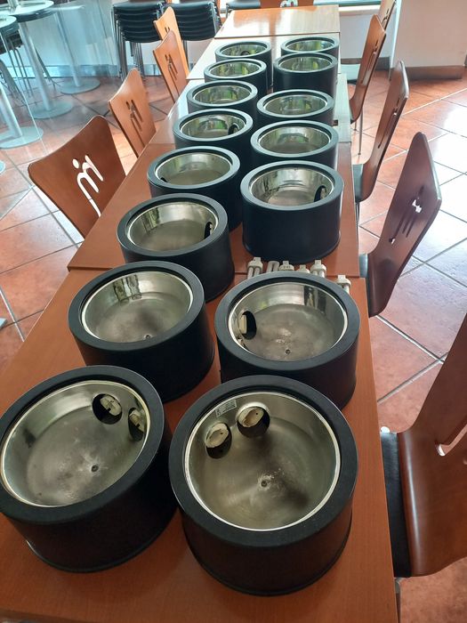 Focos de teto salientes