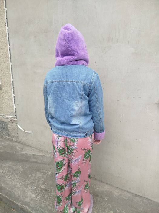 Куртка джинсовая