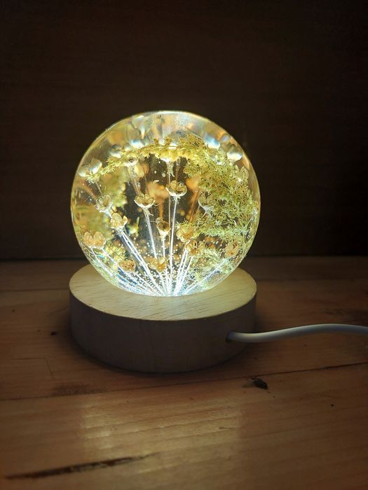 Нічник з епоксидної смоли