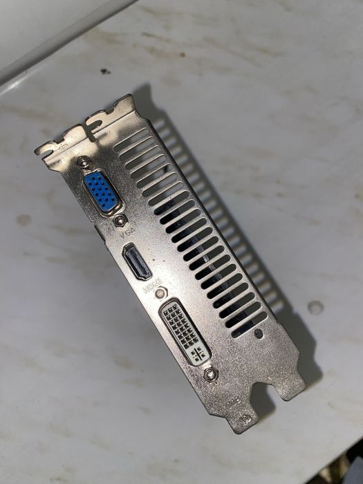 Видеокарта Nvidia  geforce 630 1 gb DDR3
