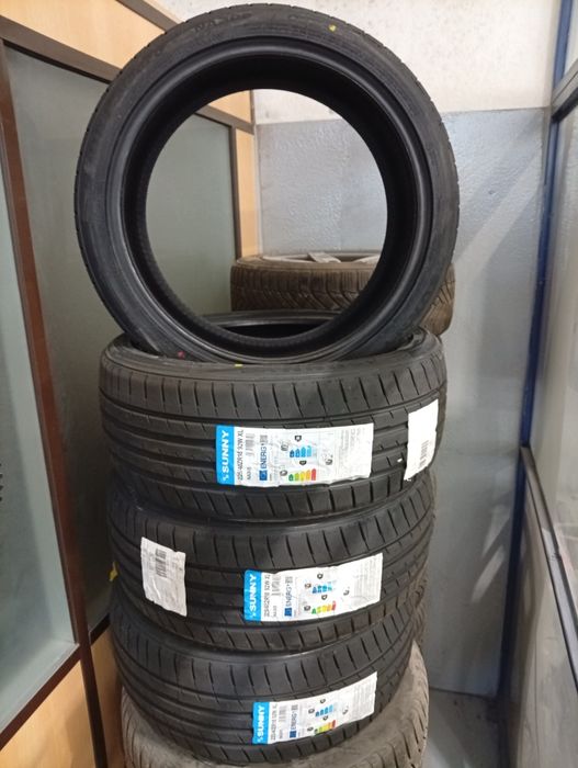 Pneus Sunny 225/40/18 NOVOS!!