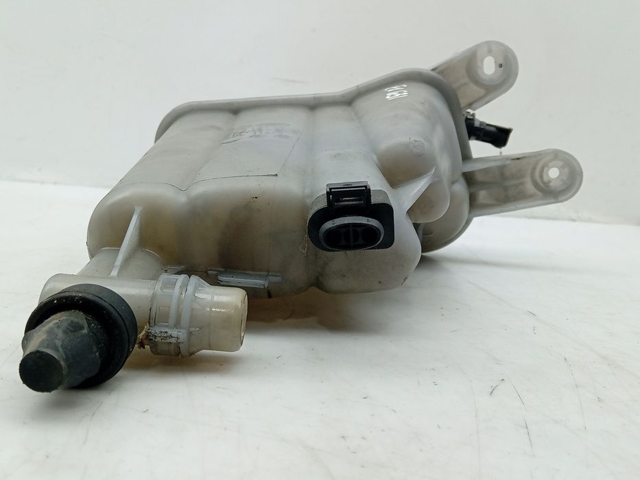 Reservatório / depósito da água / líquido de refrigeração AUDI A4 (8K2