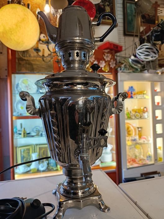 Kolekcjonerski samowar na herbatę