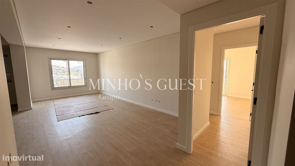 Apartamento T3 Totalmente Remodelado c/ varanda - Maximinos, Braga