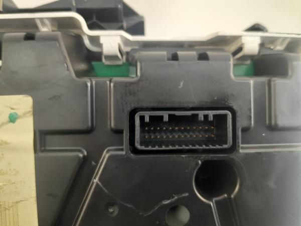 Quadrante / painel de instrumentos RENAULT Clio IV (BH_)