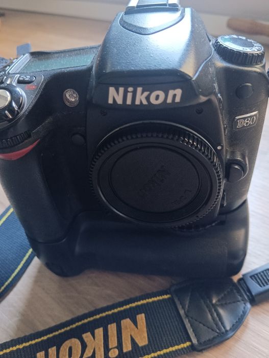 Dlrs Nikon D80 troco por algo do meu interesse