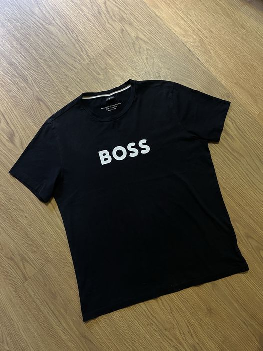 Оригінальна футболка Hugo Boss розмір L