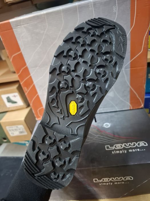 Buty trekkingowe wyższe górskie LOWA Pinto GTX mid 38 goretex