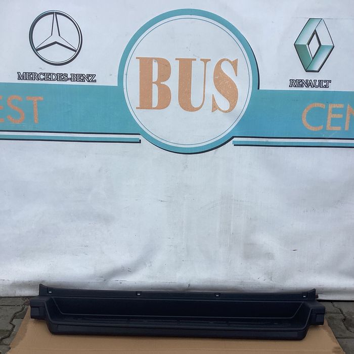 Задній Бампер Ступенька Volkswagen Crafter 2021 рік