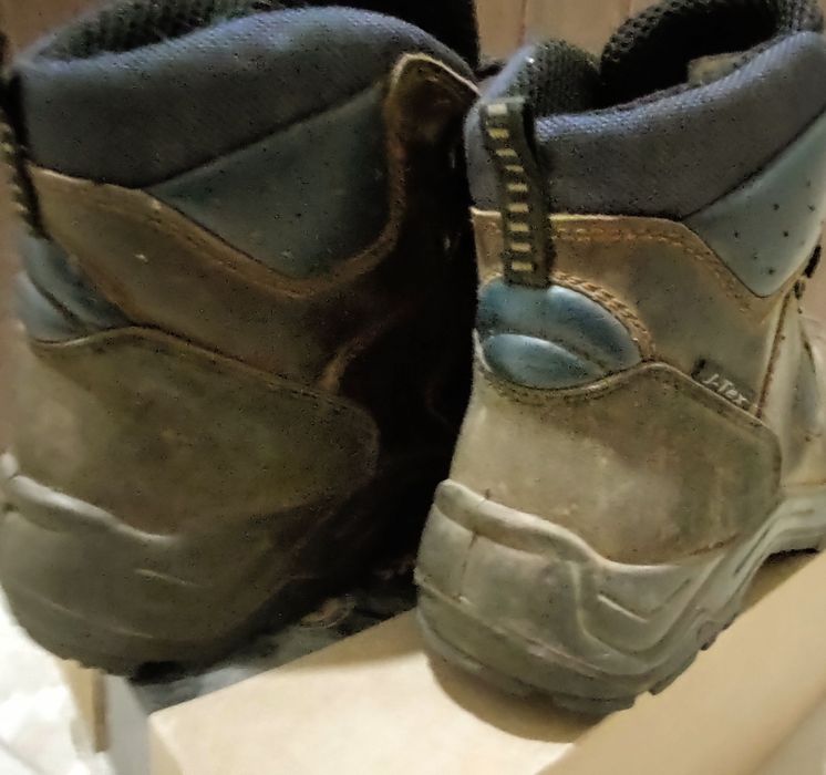 Фонарик налобний+ водозахистні ботинки р41