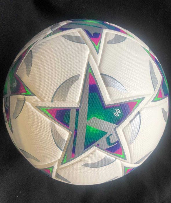 М'яч футбольний UEFA League Champions професійний безшовний