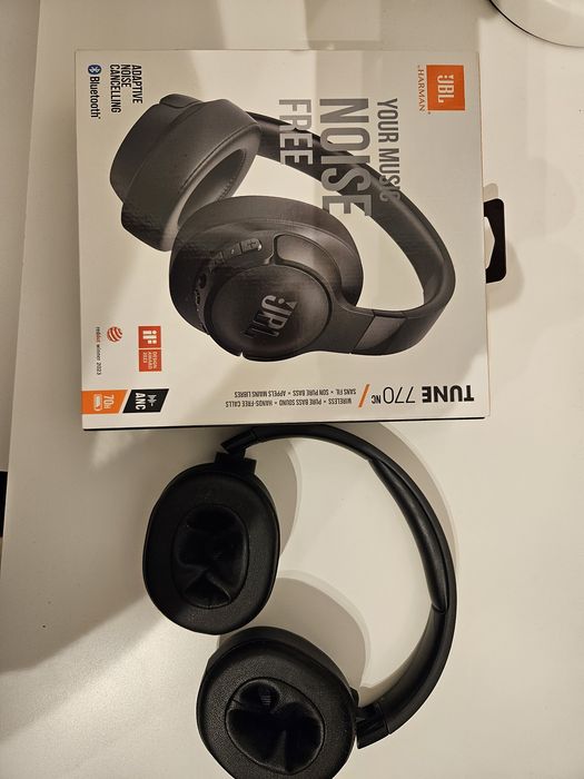 Suchawki JBL TUNE 770NC