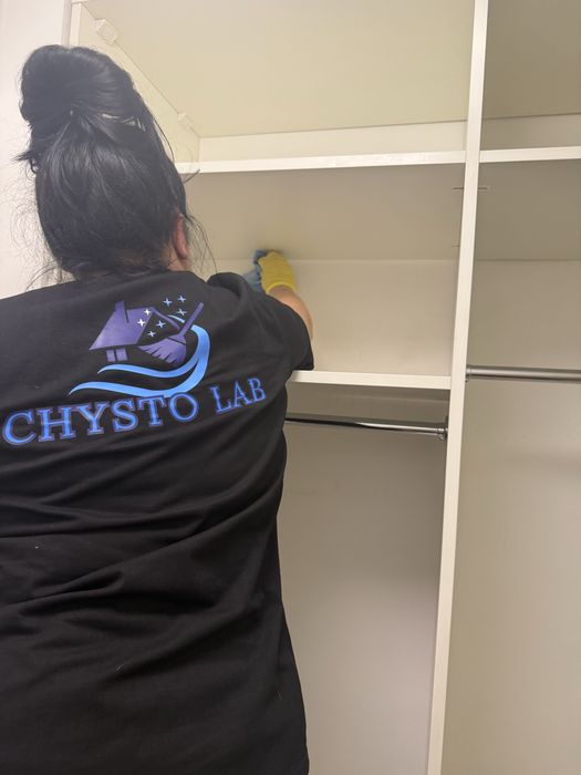 Прибирання | Уборка | Клінінг | Миття вікон | Хімчистка меблів