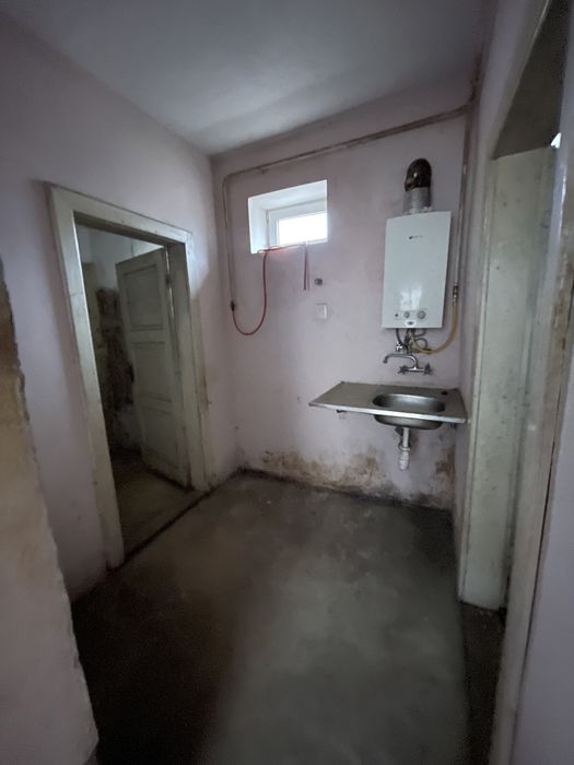 Продається двоповерховий будинок