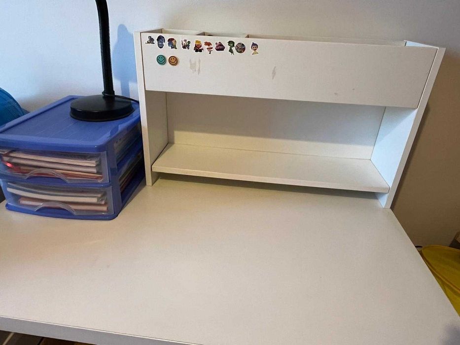 Secretaria criança Ikea