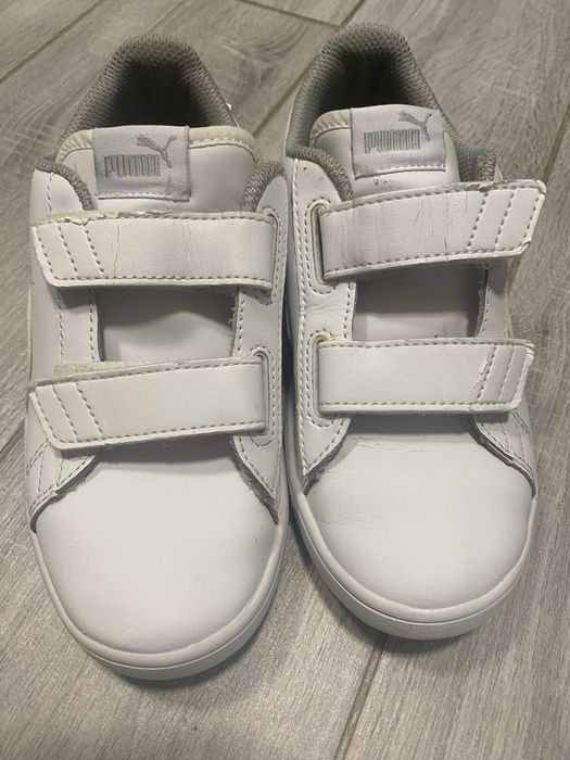 Puma білі кросівки