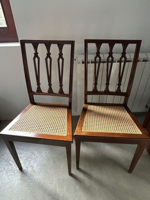 5 lindas cadeiras D Maria