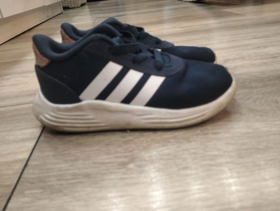 Buciki Adidas rozm. 24