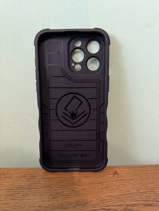 Стильні чохли для iPhone 15 Pro Max та 12/Pro