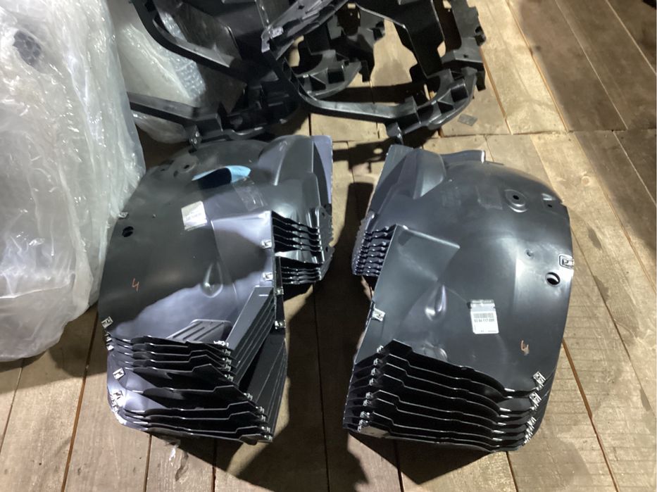 Підкрилок Передній Рено Мастер 4 Опель Мовано подкрилки