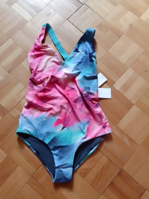 Jednoczęściowy kostium kąpielowy 4F