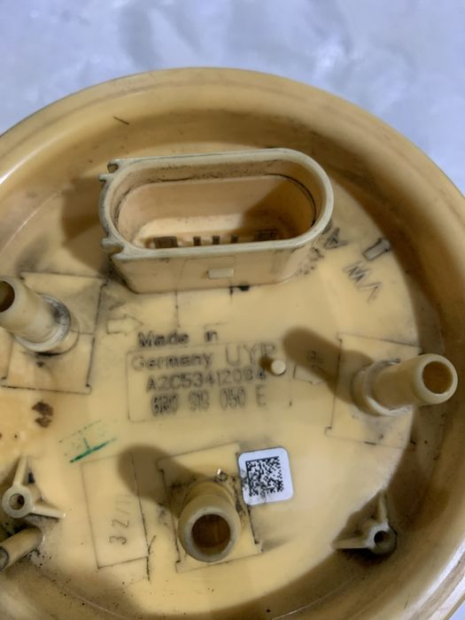 Паливний насос,датчик рівня палива фольксваген, шкода 6R0919050E