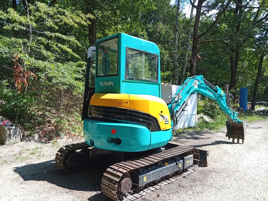 Екскаватор гусеничный  KUBOTA U-35-5