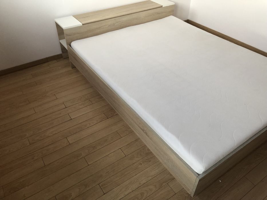 Duże łóżko podwójne + materac 200×200