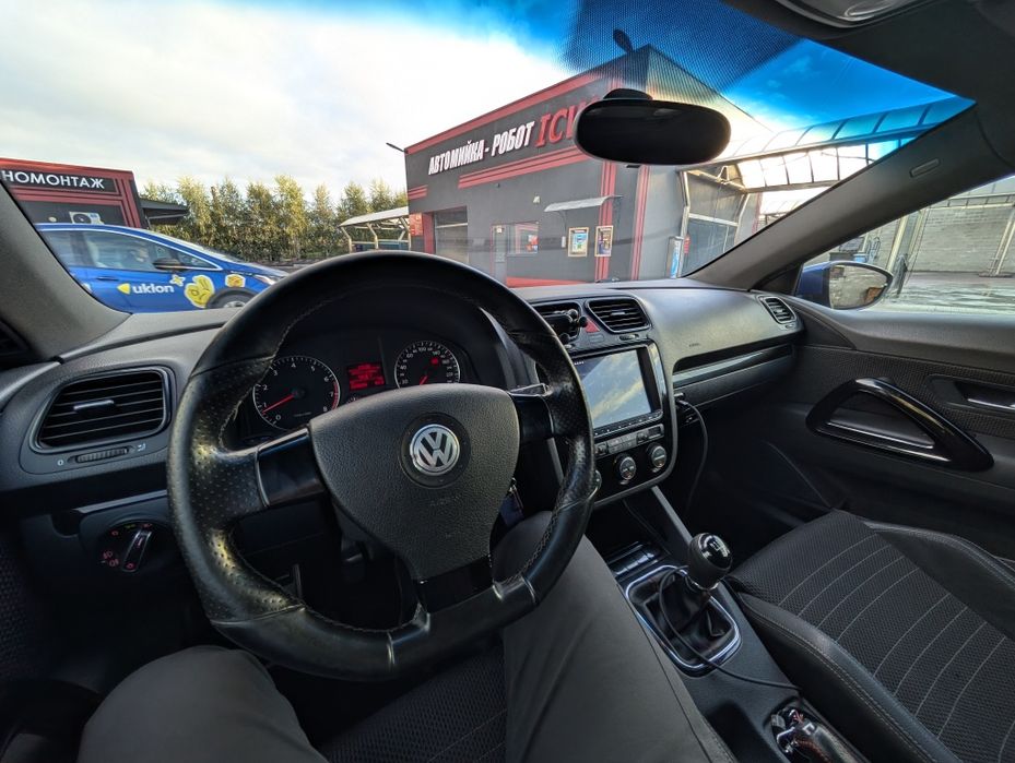Volkswagen sciroocco 1.4tsi 2009р в відмінному стані