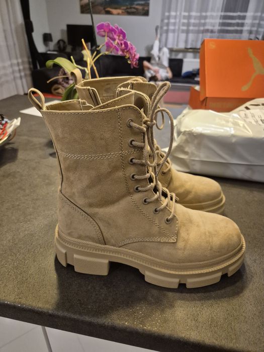 Buty zimowe Nowe r.38