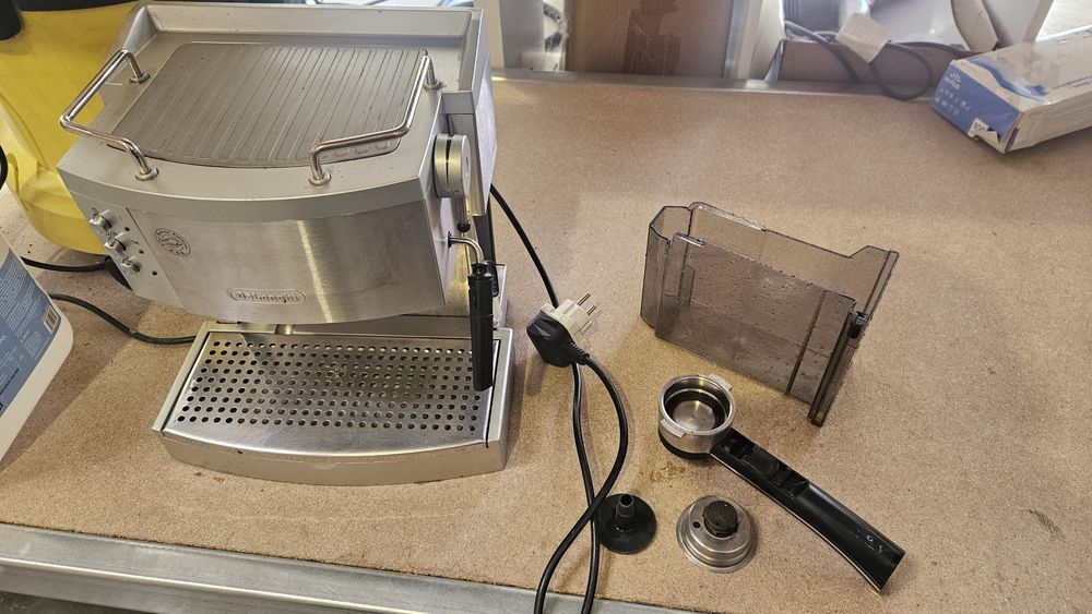 Ekspres do kawy delonghi kolbowy para