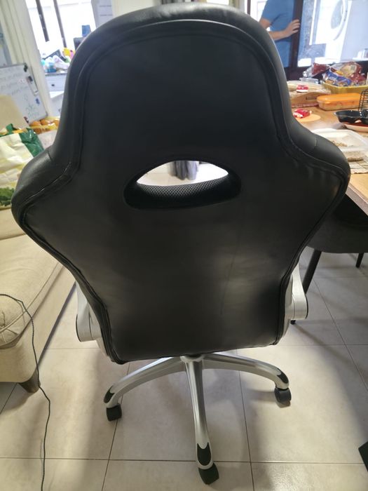 Mesa de escritório + cadeira girtória
