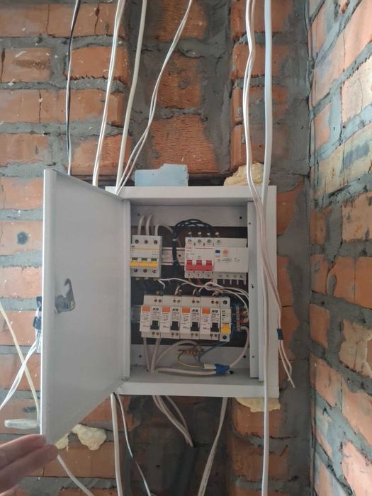 продаж 2 к. кв. вул. метрополіта В.Липківського 33а Солом'янський район