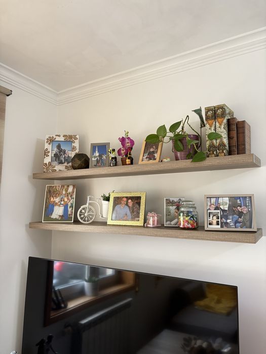 Movel TV com arrumacao + prateleiras